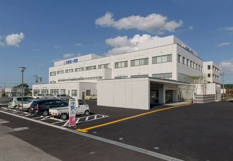横浜市南区南太田「佐藤病院」でのお仕事です。