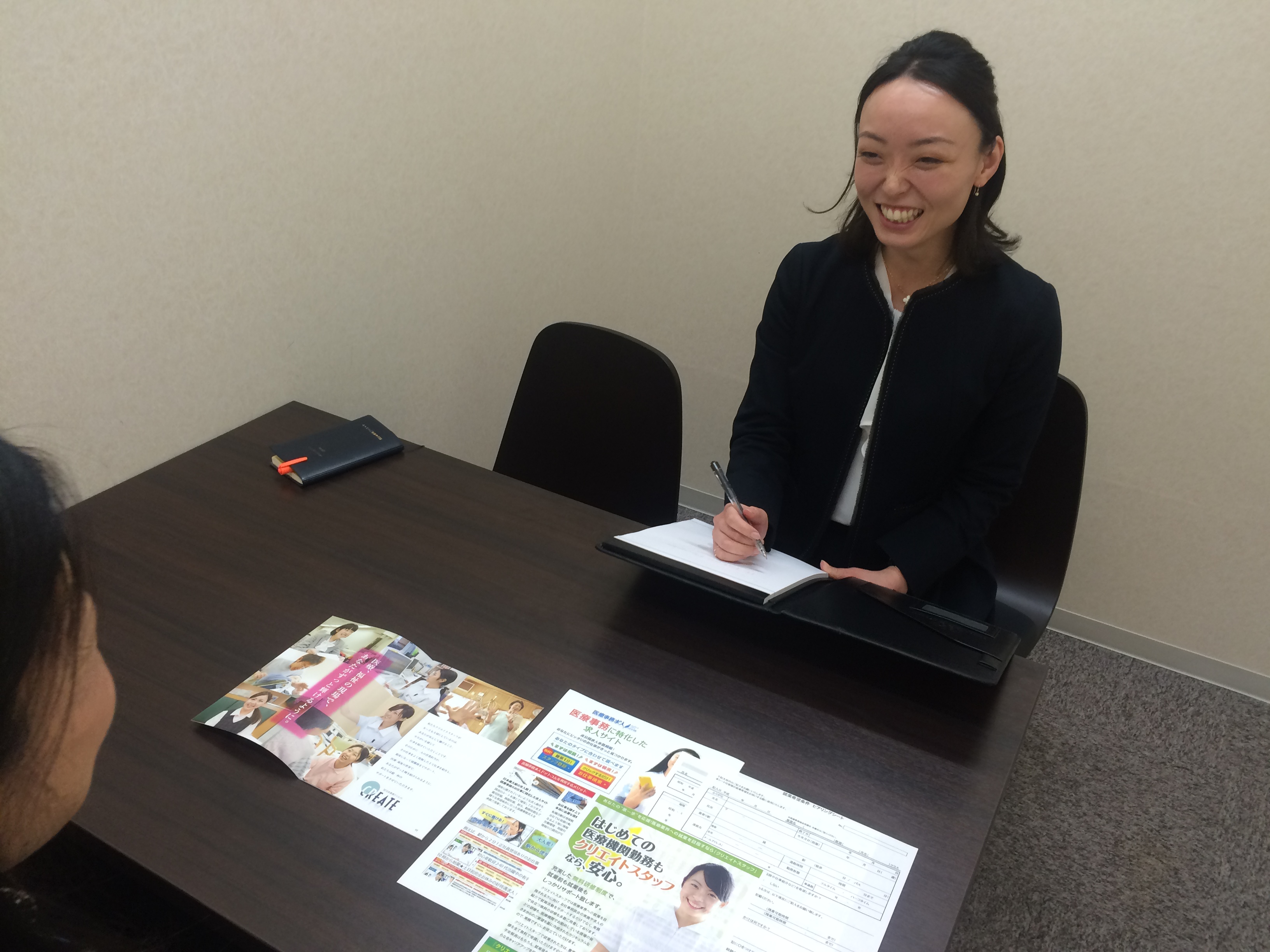 クリニック受付|正社員にチャレンジ|【賞与あり(年2回)】 イメージ